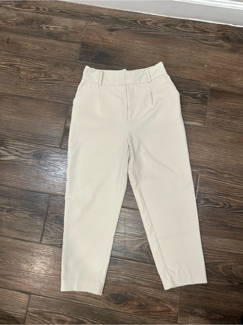 Zara Women's Cream Straight-Leg Trousers - Picture 2 of 14